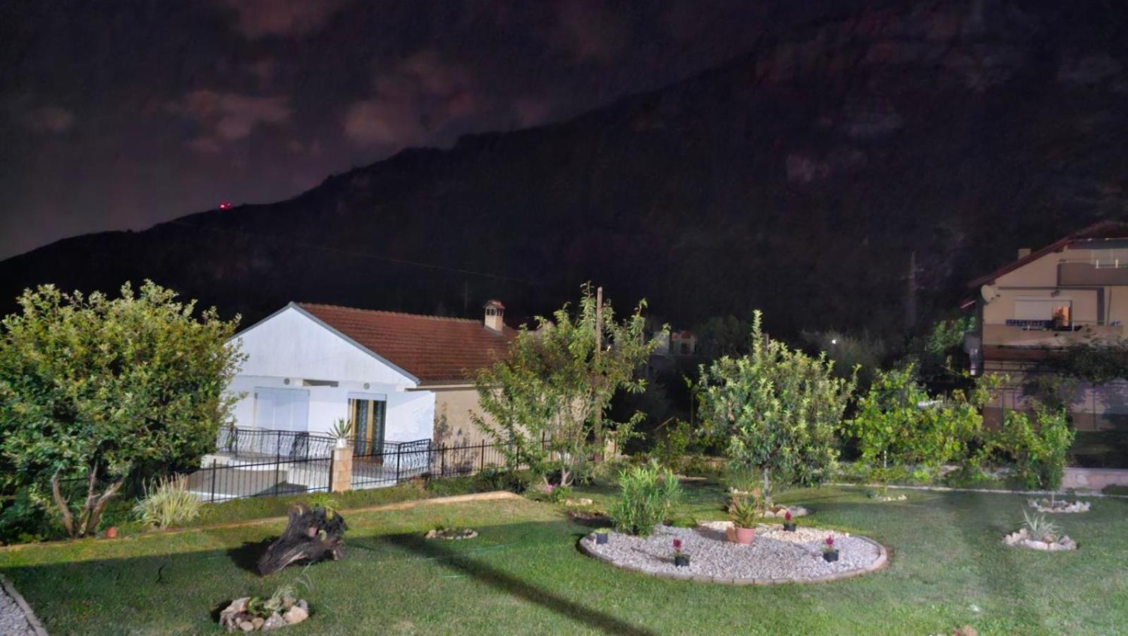 Villa Karolina โอครีด ภายนอก รูปภาพ