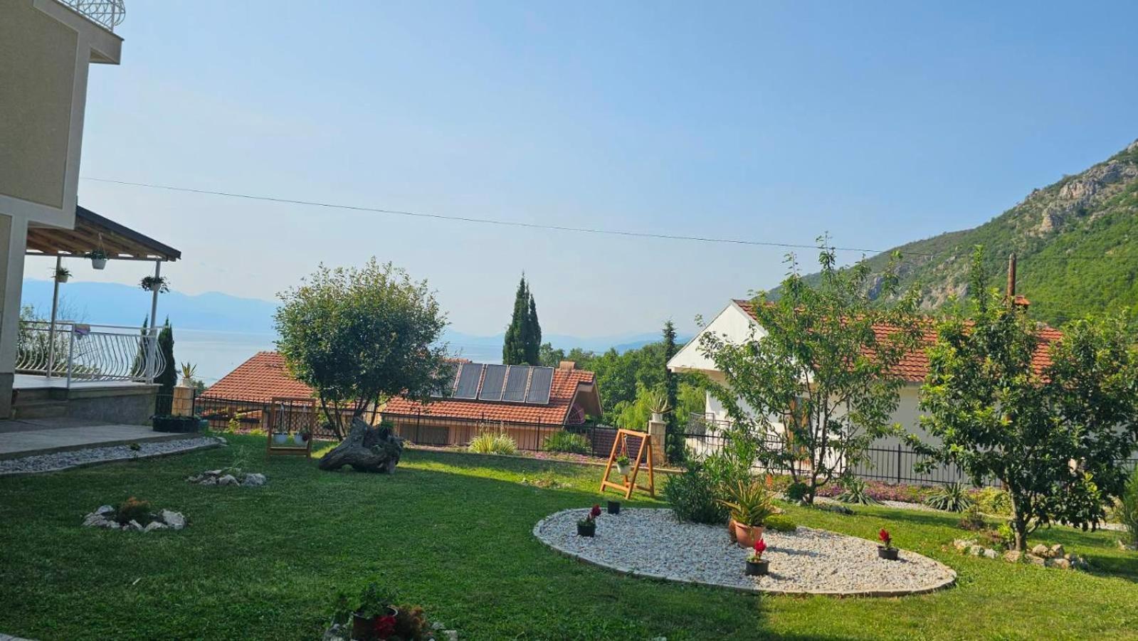 Villa Karolina โอครีด ภายนอก รูปภาพ